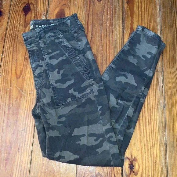 ✨•American Eagle jeans•✨ - Picture 2 of 8